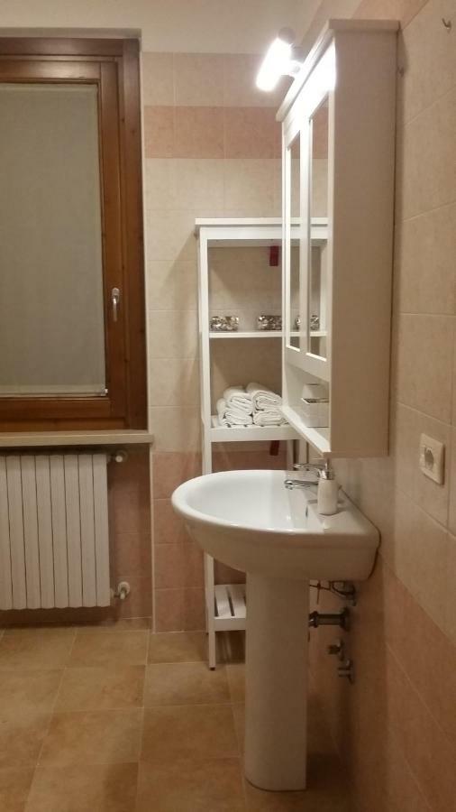 مبيت وإفطار كاستلْنْيوفو ديل غارد Residenza Leon المظهر الخارجي الصورة